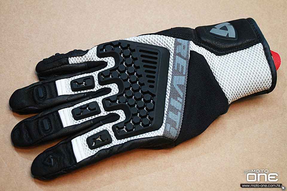 2017 REVIT GLOVES