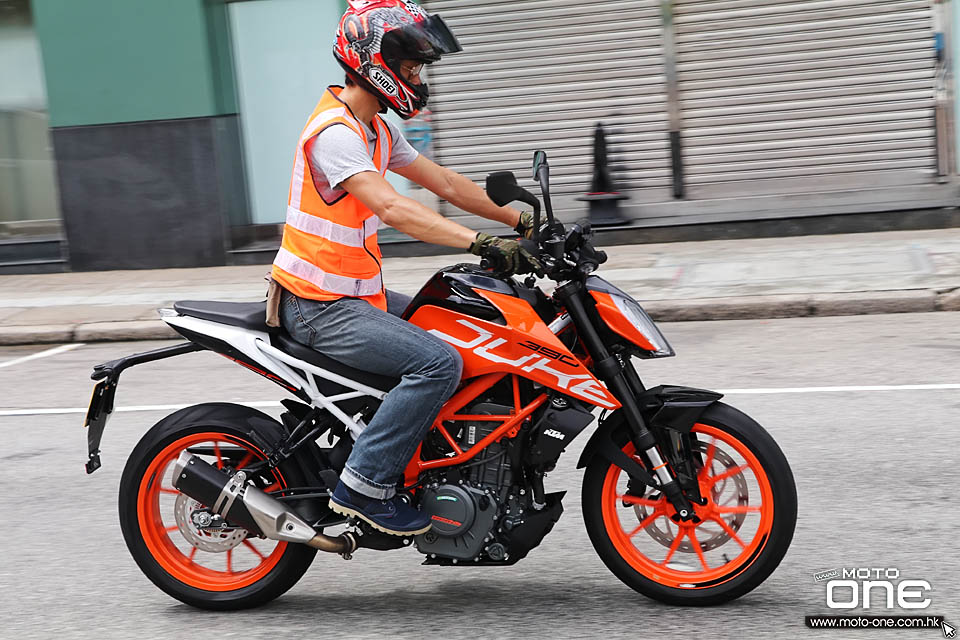 2017 KTM DUKE 390 TEST DAY