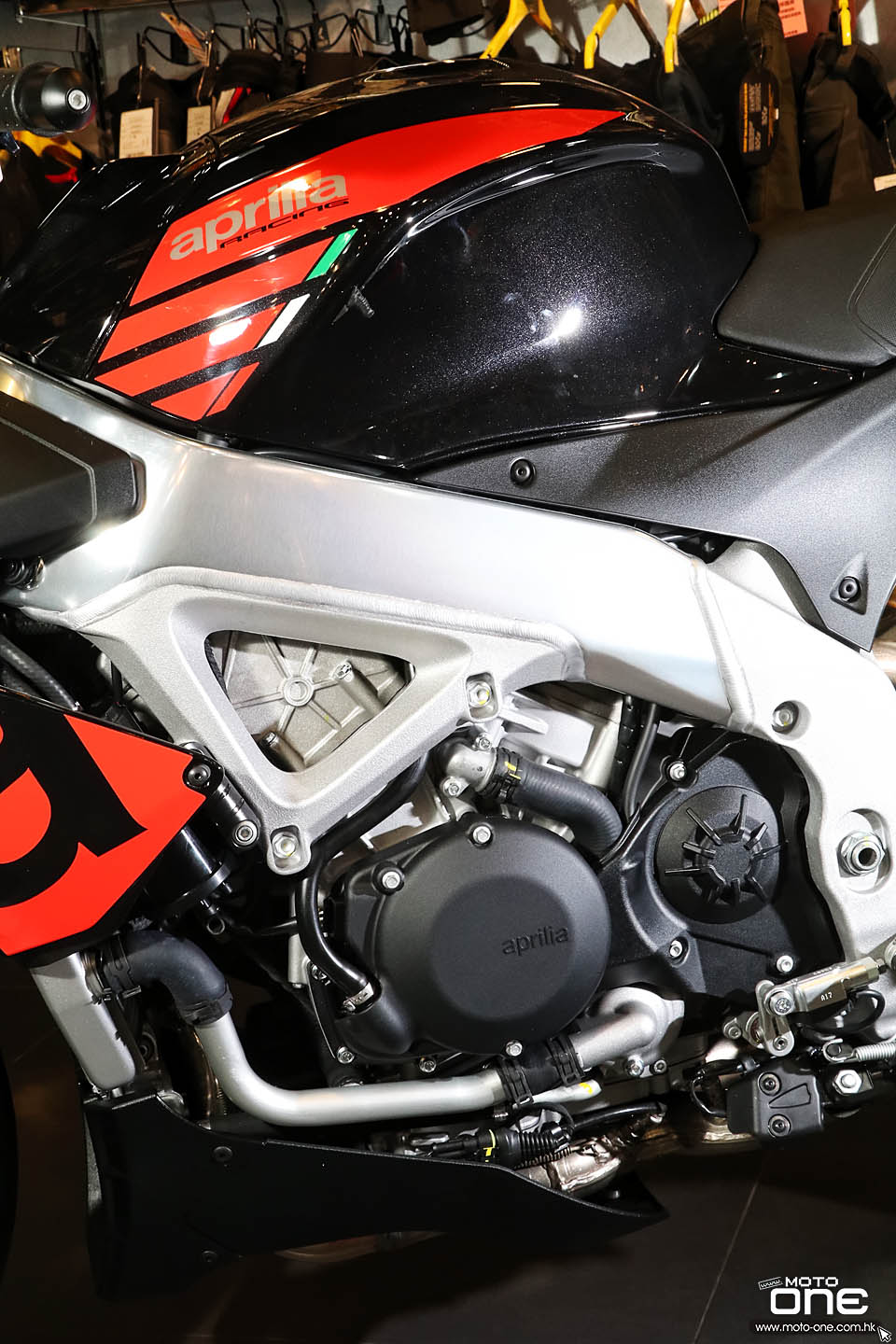 2017 APRILIA TUONO V4 RR