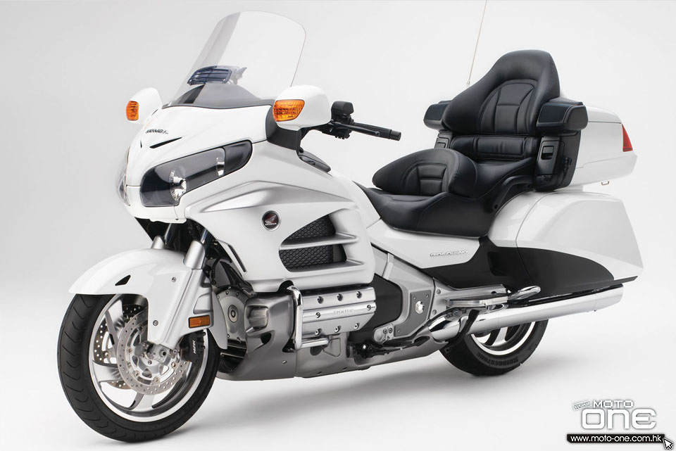 HONDA GOLD WING