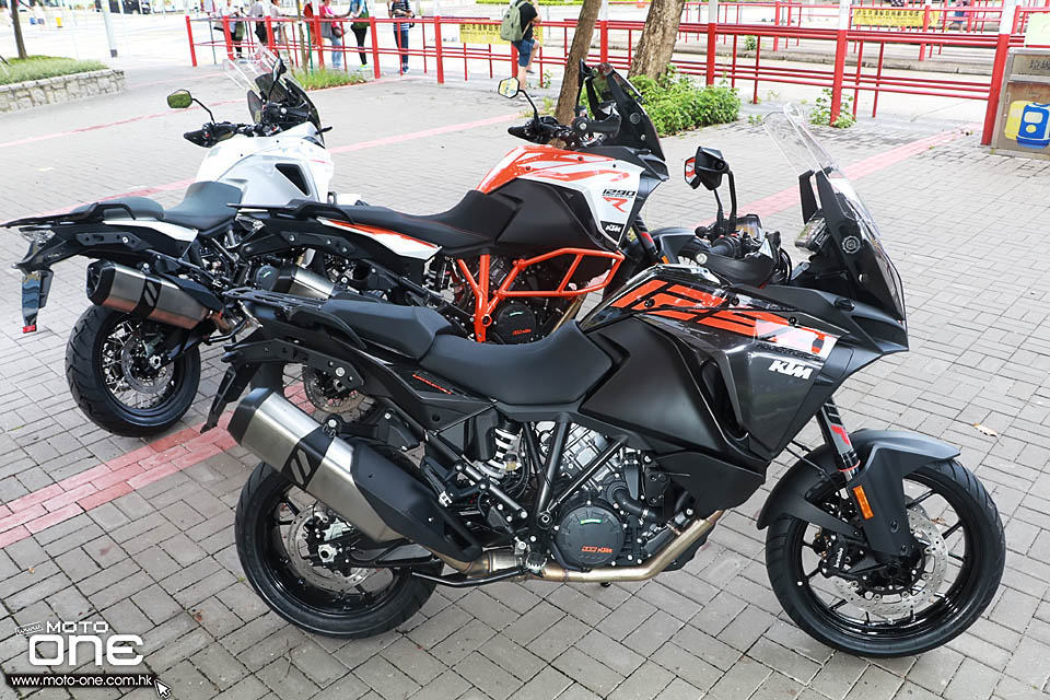 2017 KTM 1290 SUPER ADVENTURE R S T