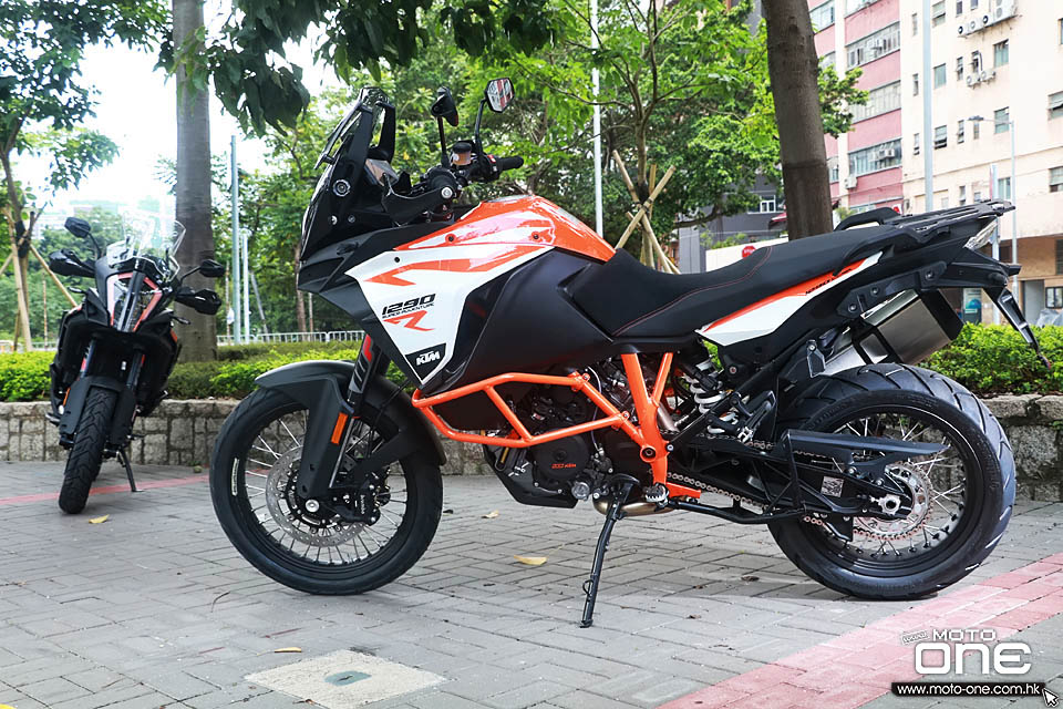 2017 KTM 1290 SUPER ADVENTURE R S T