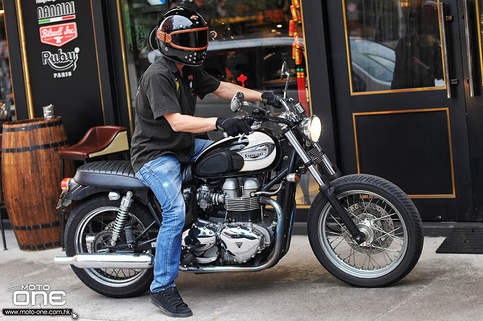 2017 Triumph T100 Cafer Racer