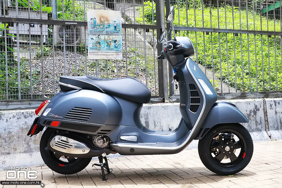 2017 VESPA GTS Super 300