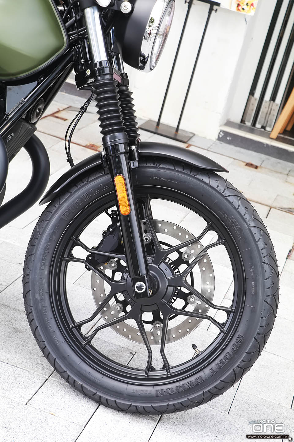 2017 Moto Guzzi V7 III Stone