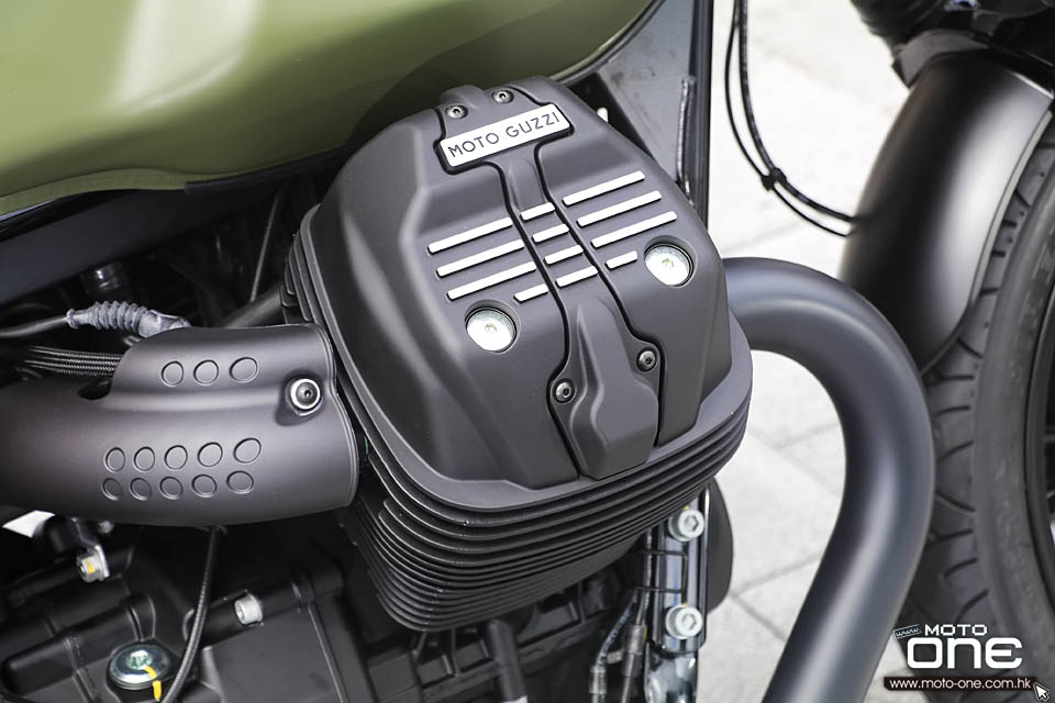 2017 Moto Guzzi V7 III Stone