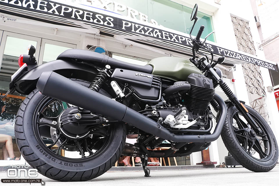 2017 Moto Guzzi V7 III Stone