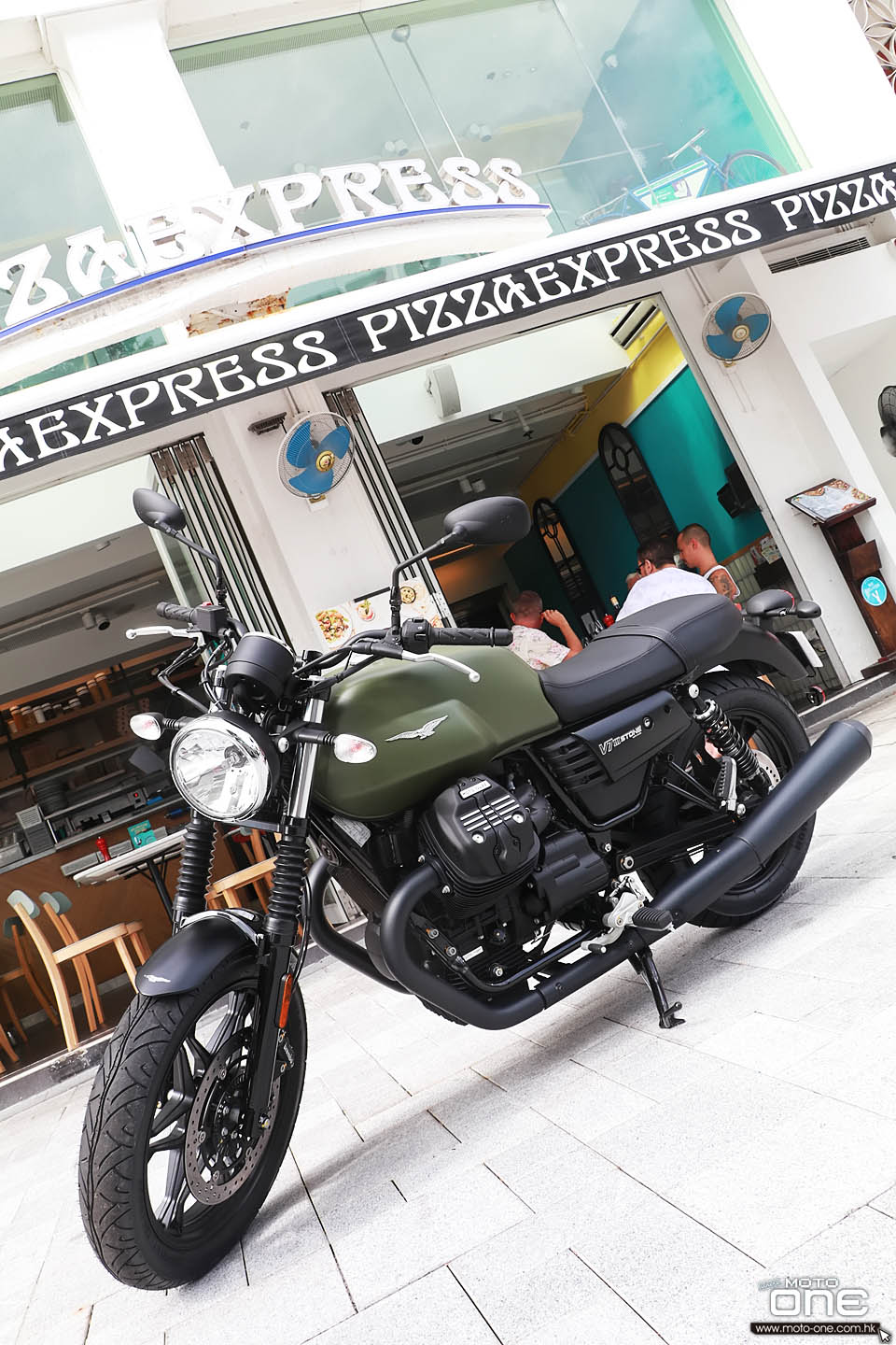 2017 Moto Guzzi V7 III Stone