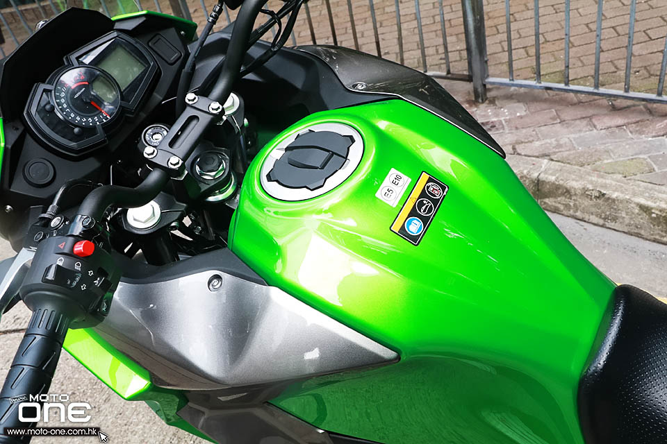 2018 KAWASAKI VERSYS-X 300 ABS