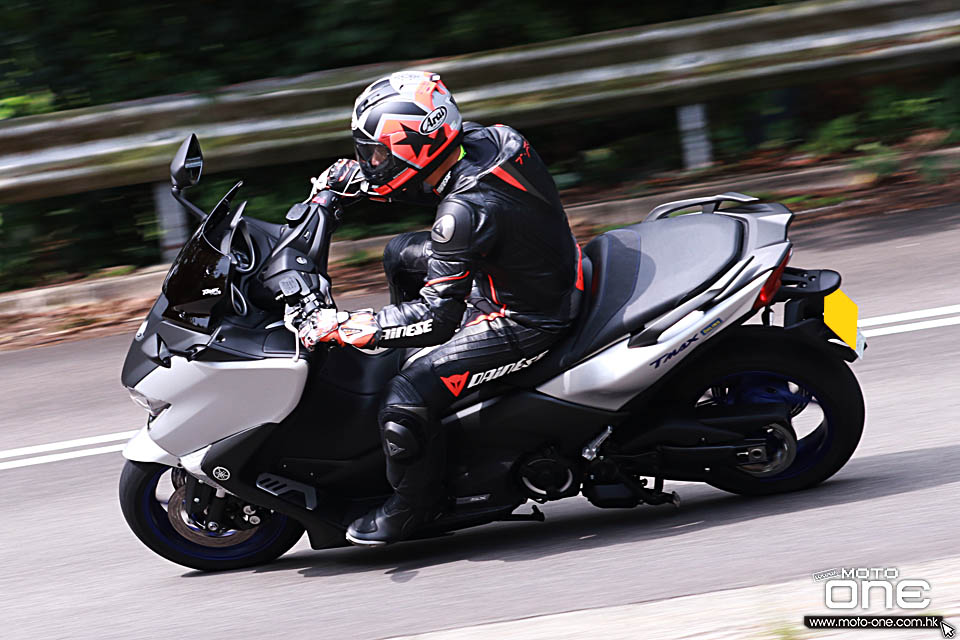 2017 HONDA X-ADV TEST