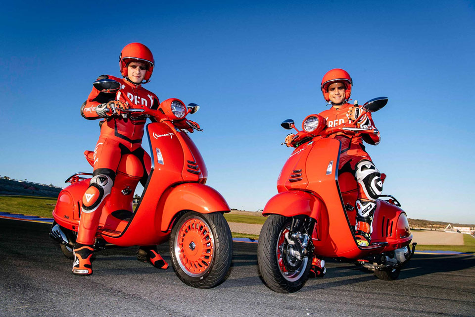 vespa 946 red