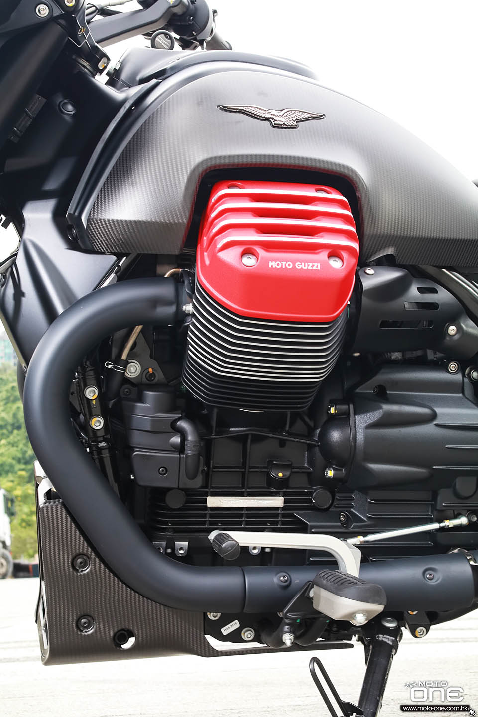 2018 MOTO GUZZI MGX-21