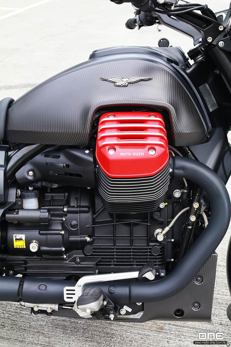 2018 MOTO GUZZI MGX-21