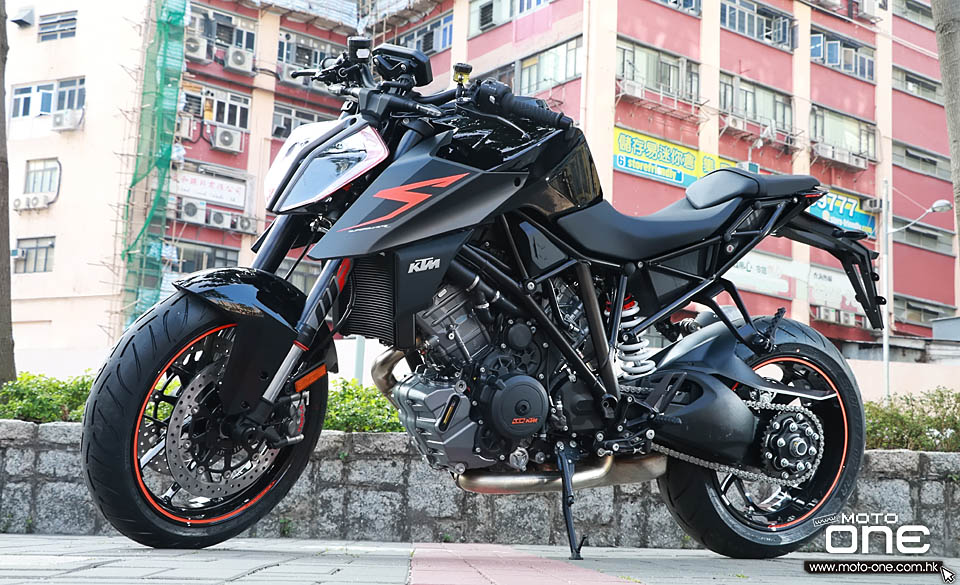 2017 KTM 1290 Super Duke R