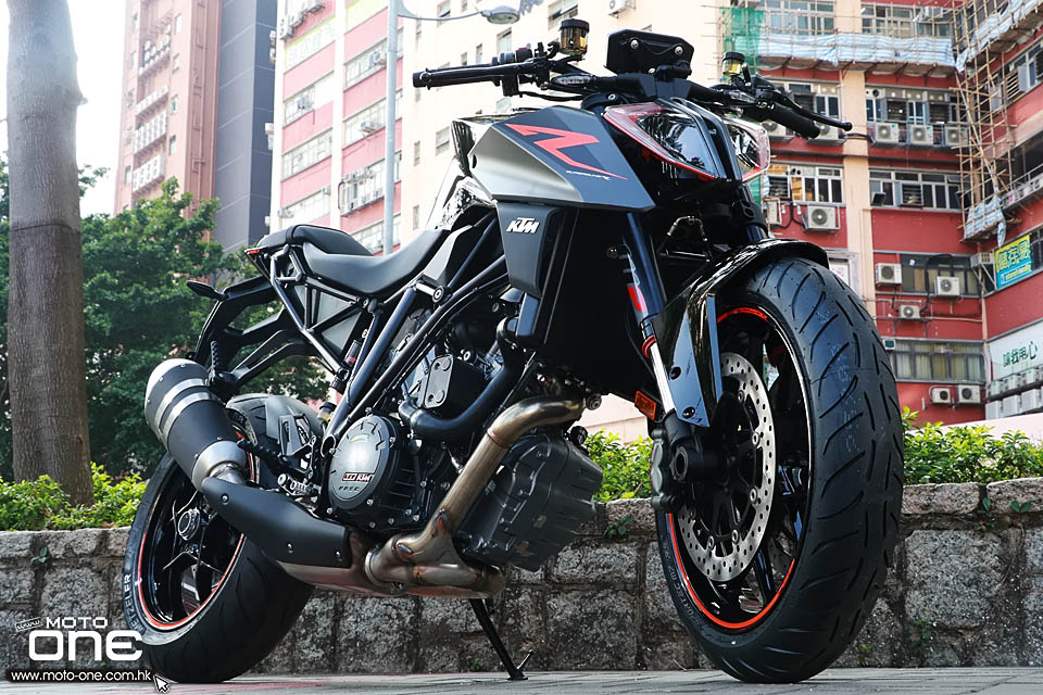 2017 KTM 1290 Super Duke R