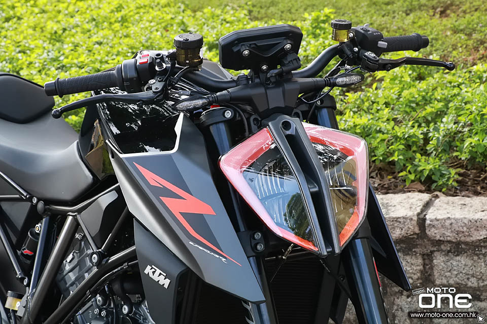 2017 KTM 1290 Super Duke R