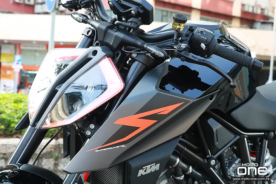 2017 KTM 1290 Super Duke R