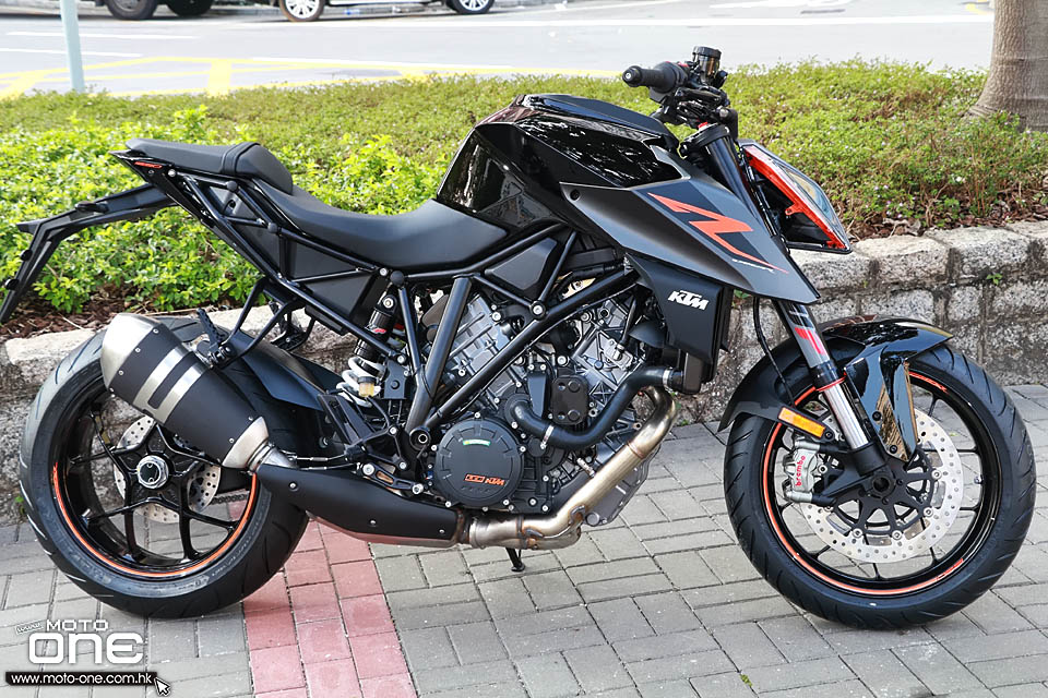 2017 KTM 1290 Super Duke R