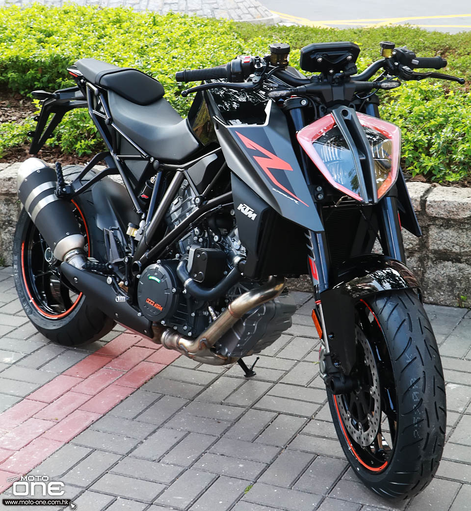 2017 KTM 1290 Super Duke R