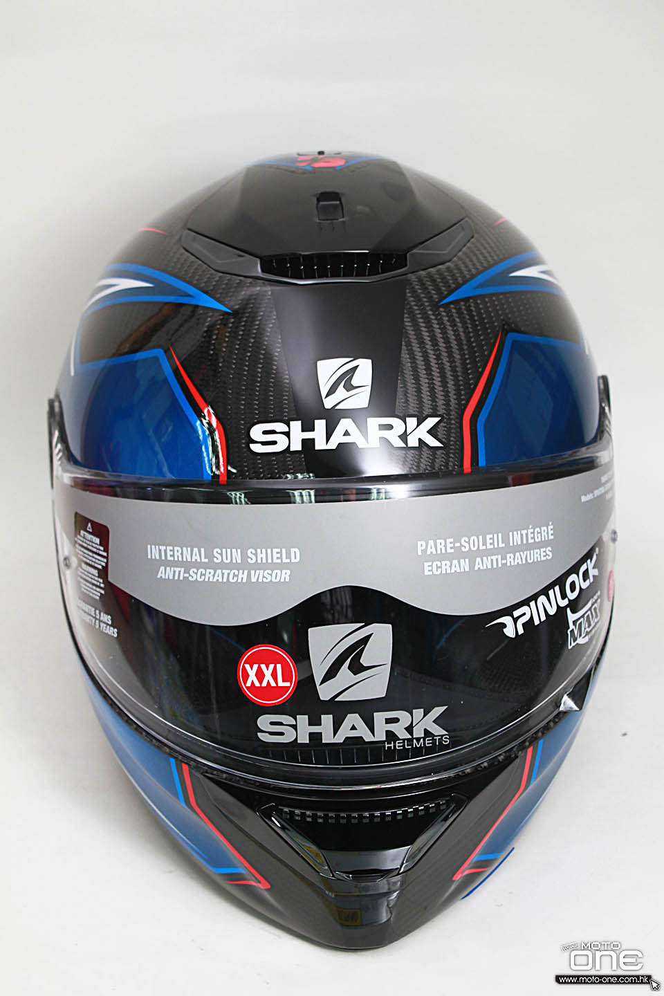 2017 Shark Spartan Carbon