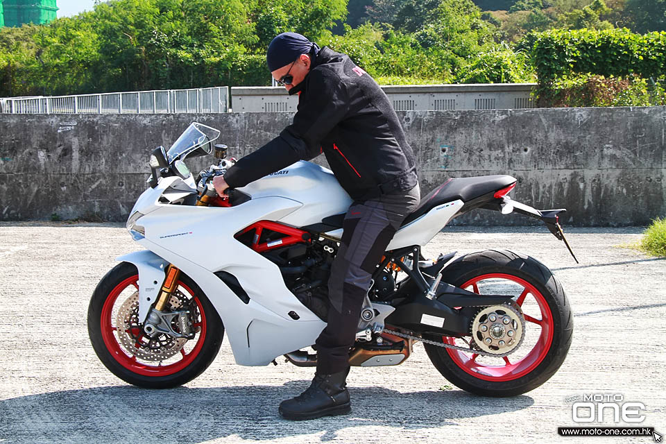 2018 Ducati Supersport S