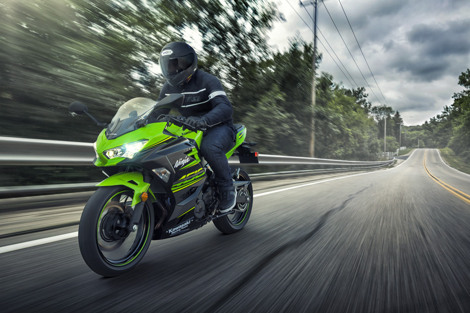 2018_kawasaki ninja 400