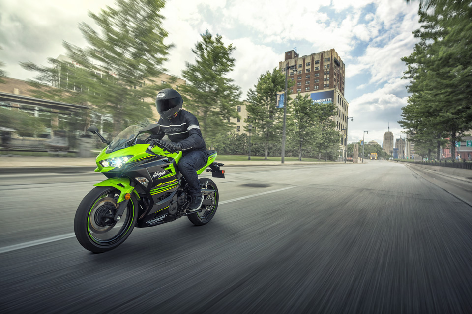 2018_kawasaki ninja 400