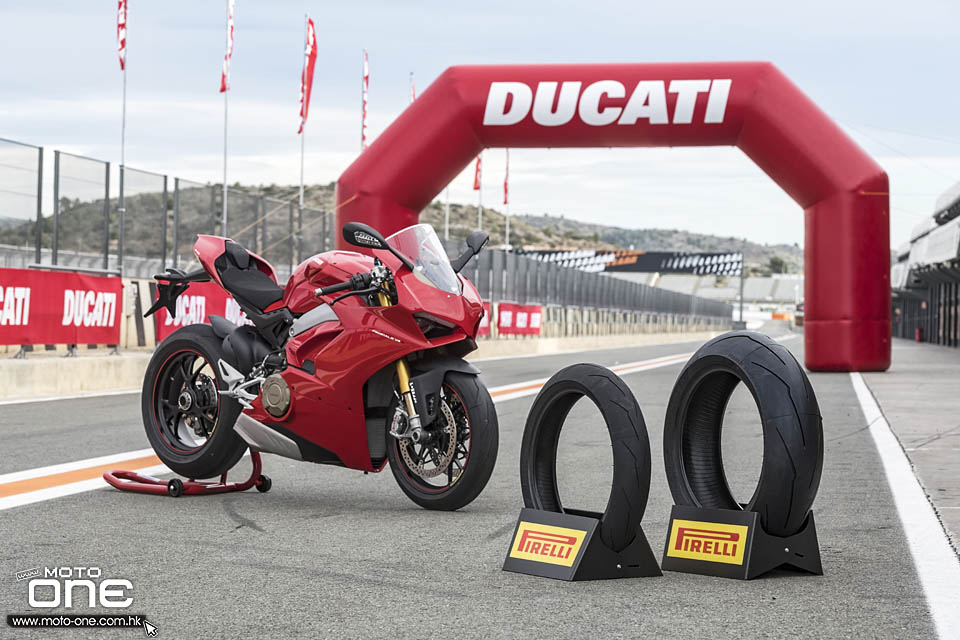 2018 DUCATI PANIGALE V4