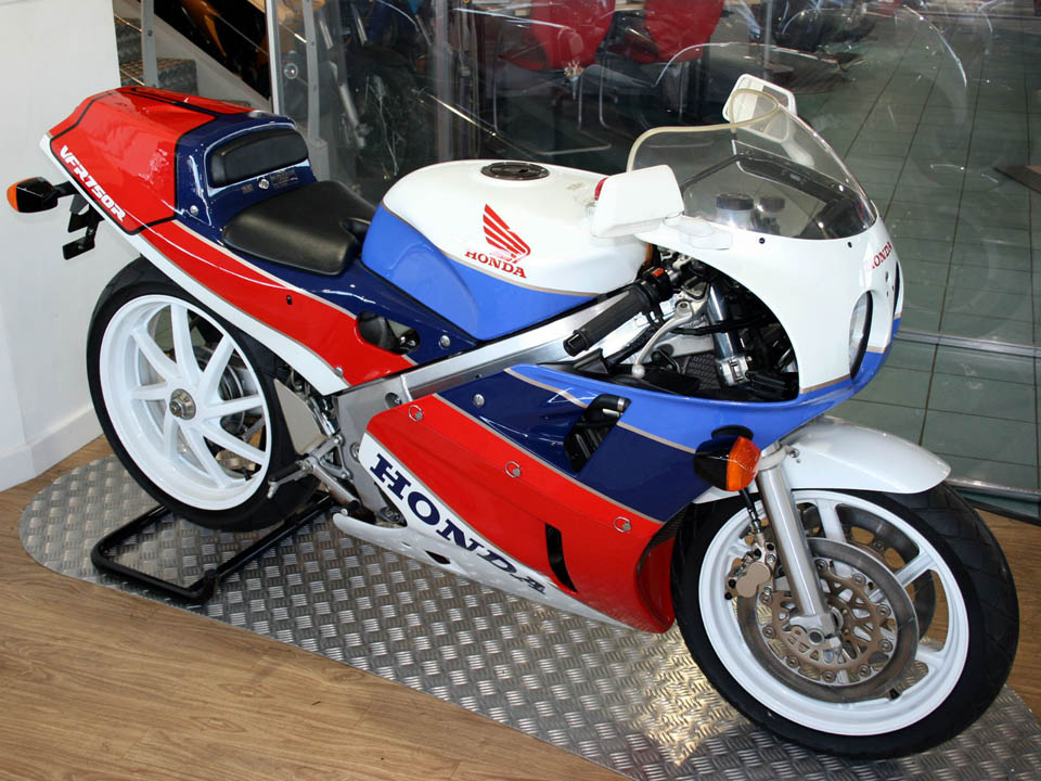 1989 Honda VFR750 RC30