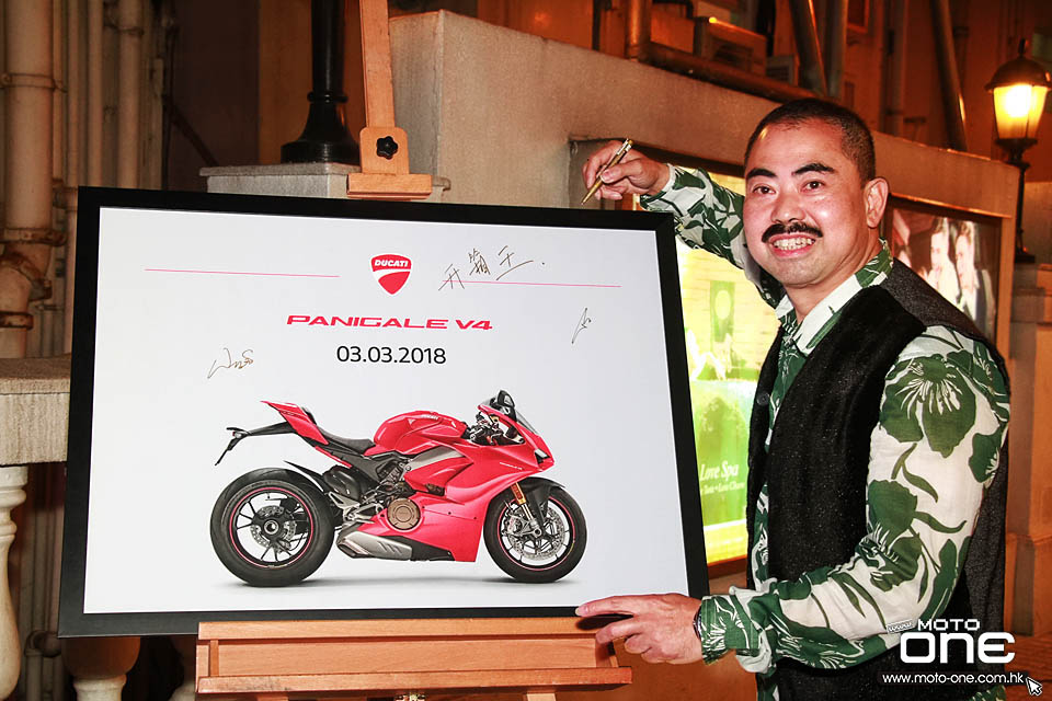 2018 DUCATI Panigle V4 V4S_