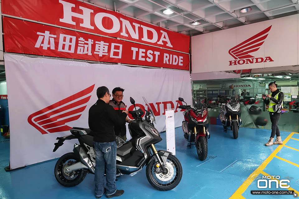 2018 HONDA X-ADV 750 Rebel 500