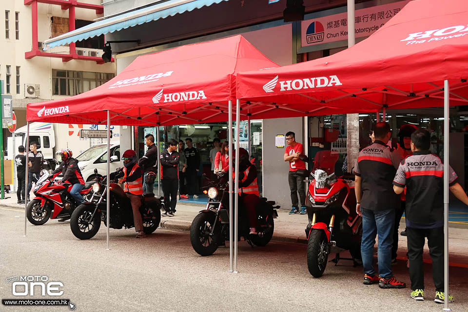 2018 HONDA X-ADV 750 Rebel 500