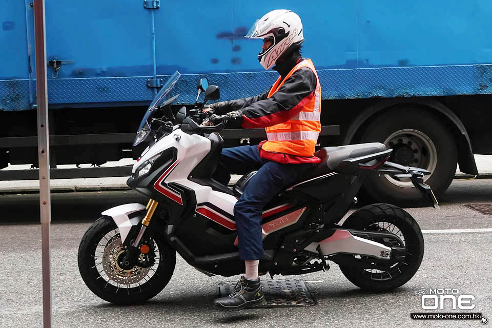 2018 HONDA X-ADV 750 Rebel 500