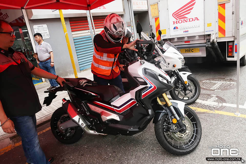 2018 HONDA X-ADV 750 Rebel 500