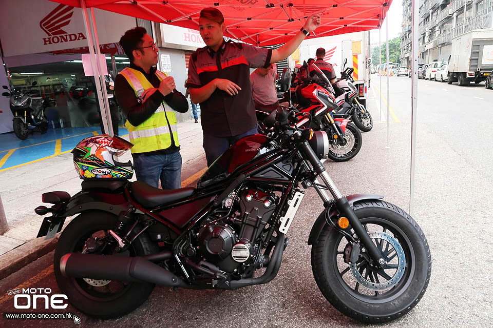 2018 HONDA X-ADV 750 Rebel 500