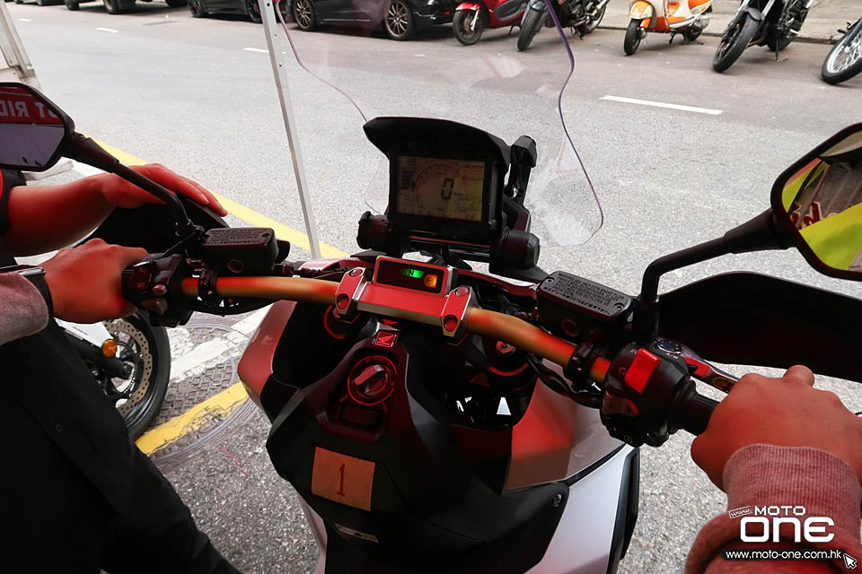 2018 HONDA X-ADV 750 Rebel 500