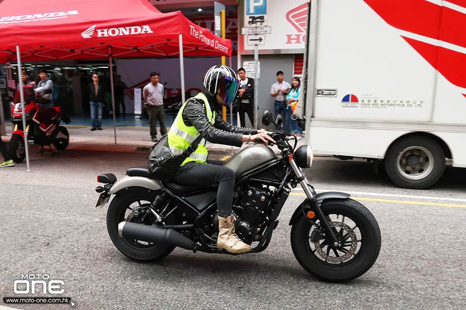 2018 HONDA X-ADV 750 Rebel 500