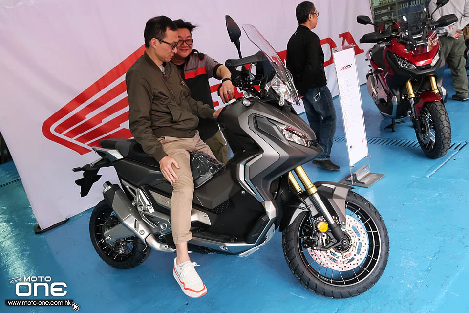 2018 HONDA X-ADV 750 Rebel 500
