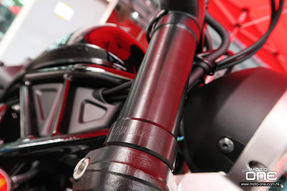 2018 HONDA X-ADV 750 Rebel 500
