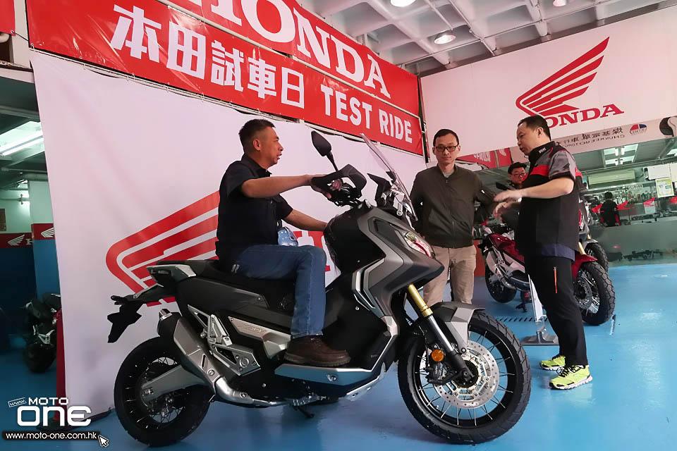 2018 HONDA X-ADV 750 Rebel 500