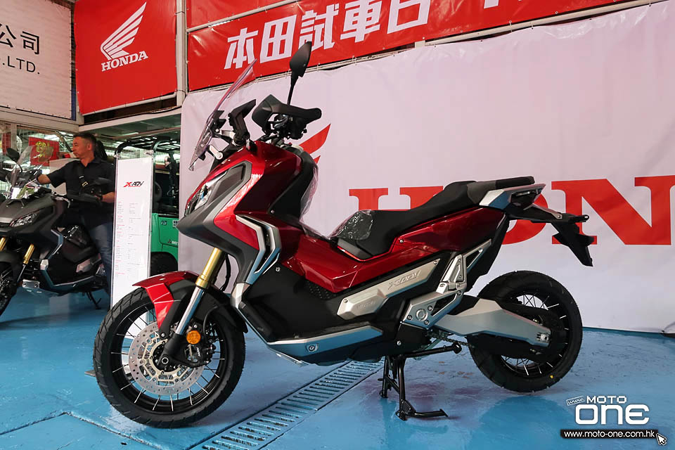 2018 HONDA X-ADV 750 Rebel 500