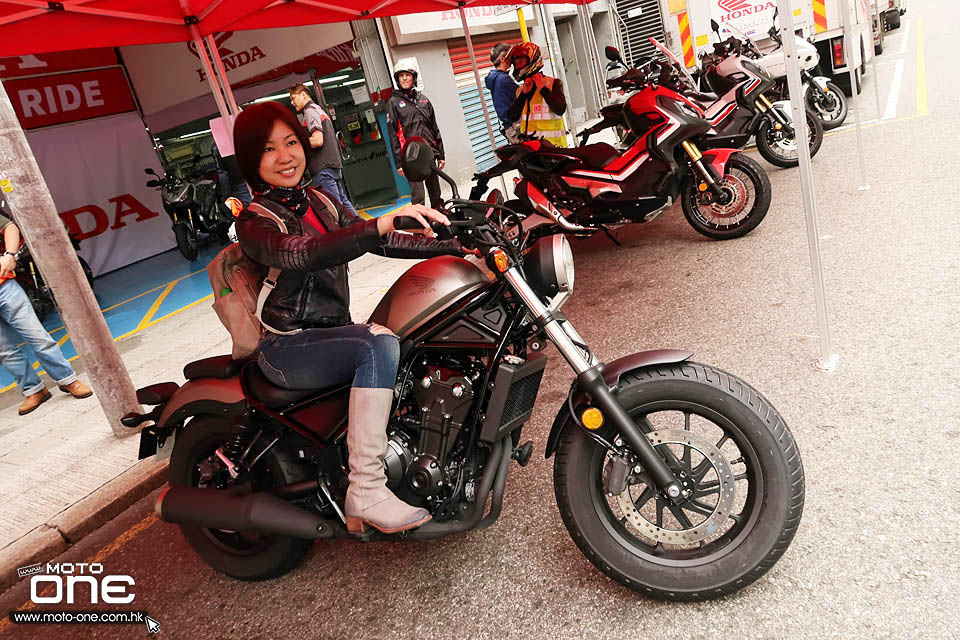 2018 HONDA X-ADV 750 Rebel 500