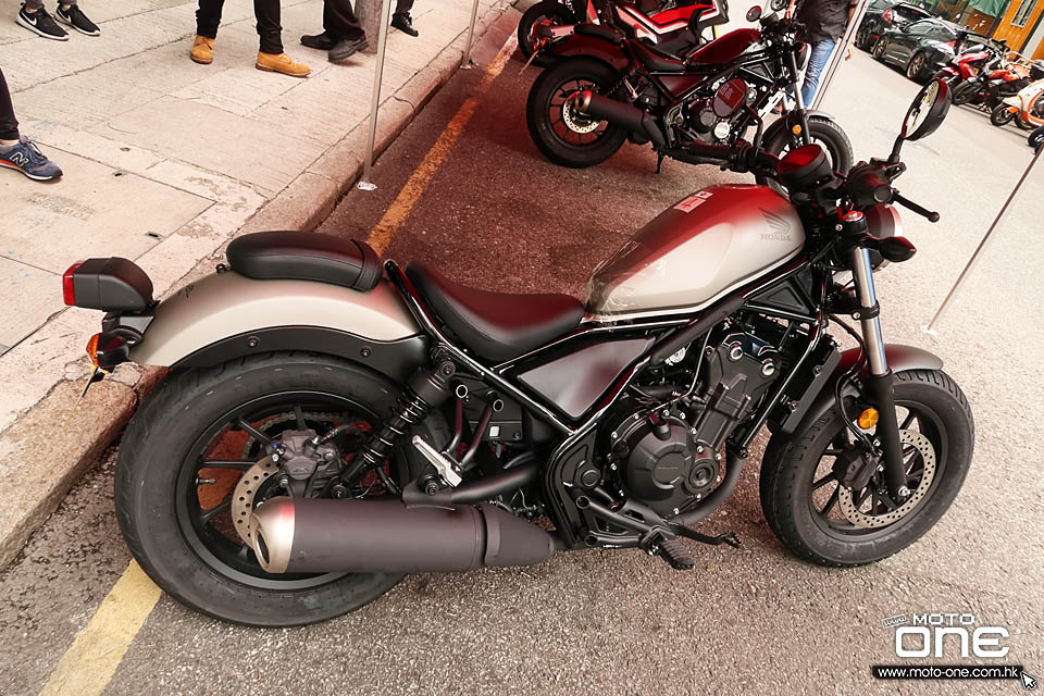 2018 HONDA X-ADV 750 Rebel 500