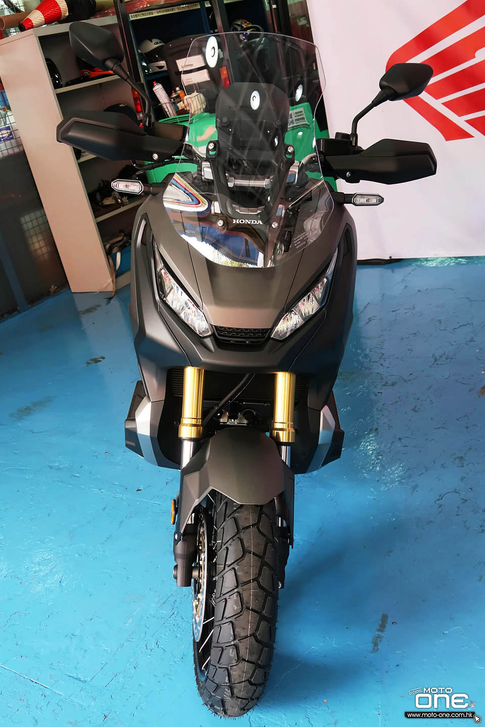 2018 HONDA X-ADV 750 Rebel 500