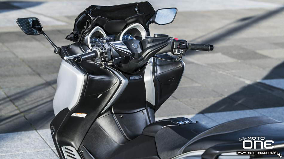 2018 Yamaha TMAX SX Sport Edition