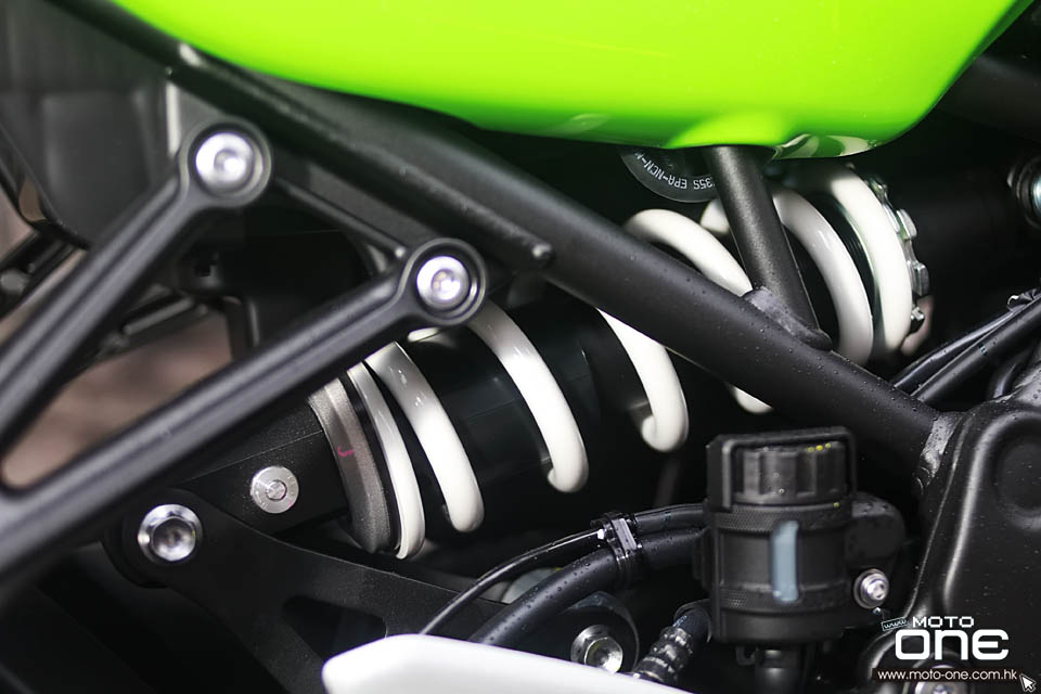 2018 KAWASAKI Z900RS Cafe