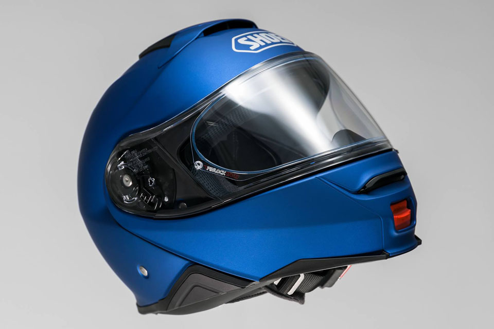 2018 SHOEI Neotec 2