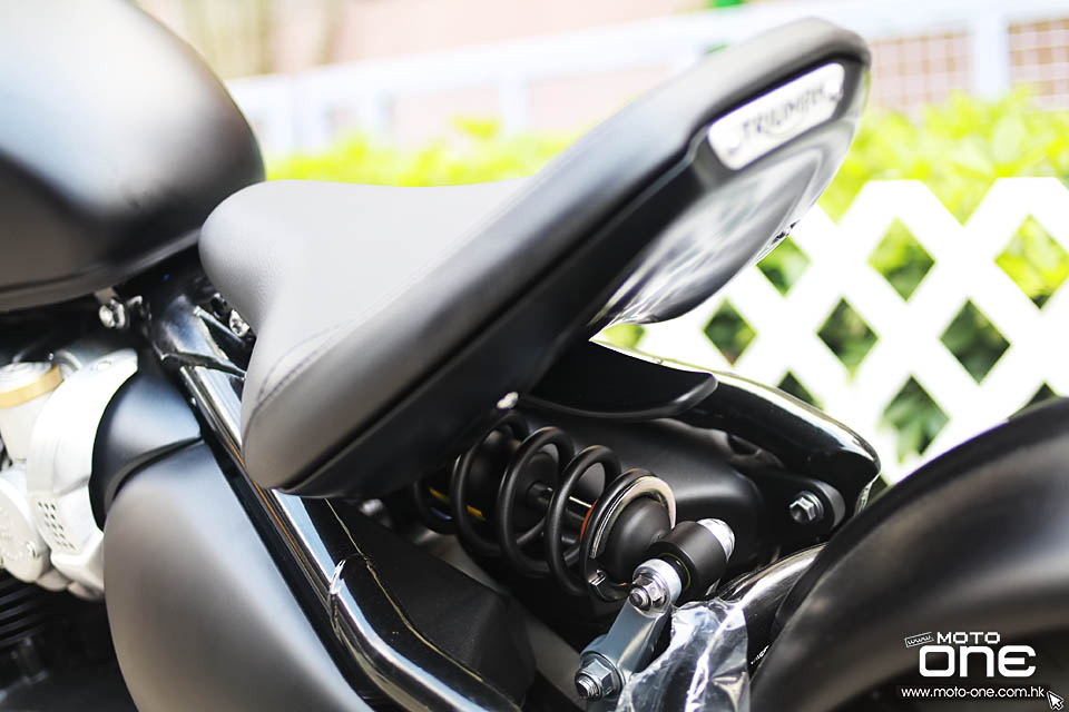 2018 Triumph Bonnevile Bobber Black ABS