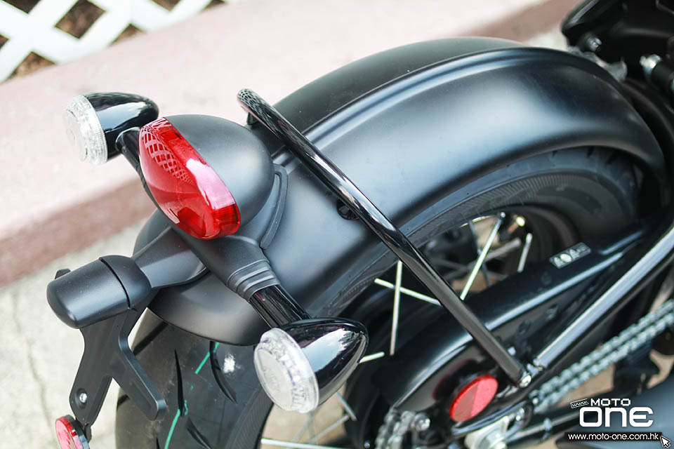 2018 Triumph Bonnevile Bobber Black ABS