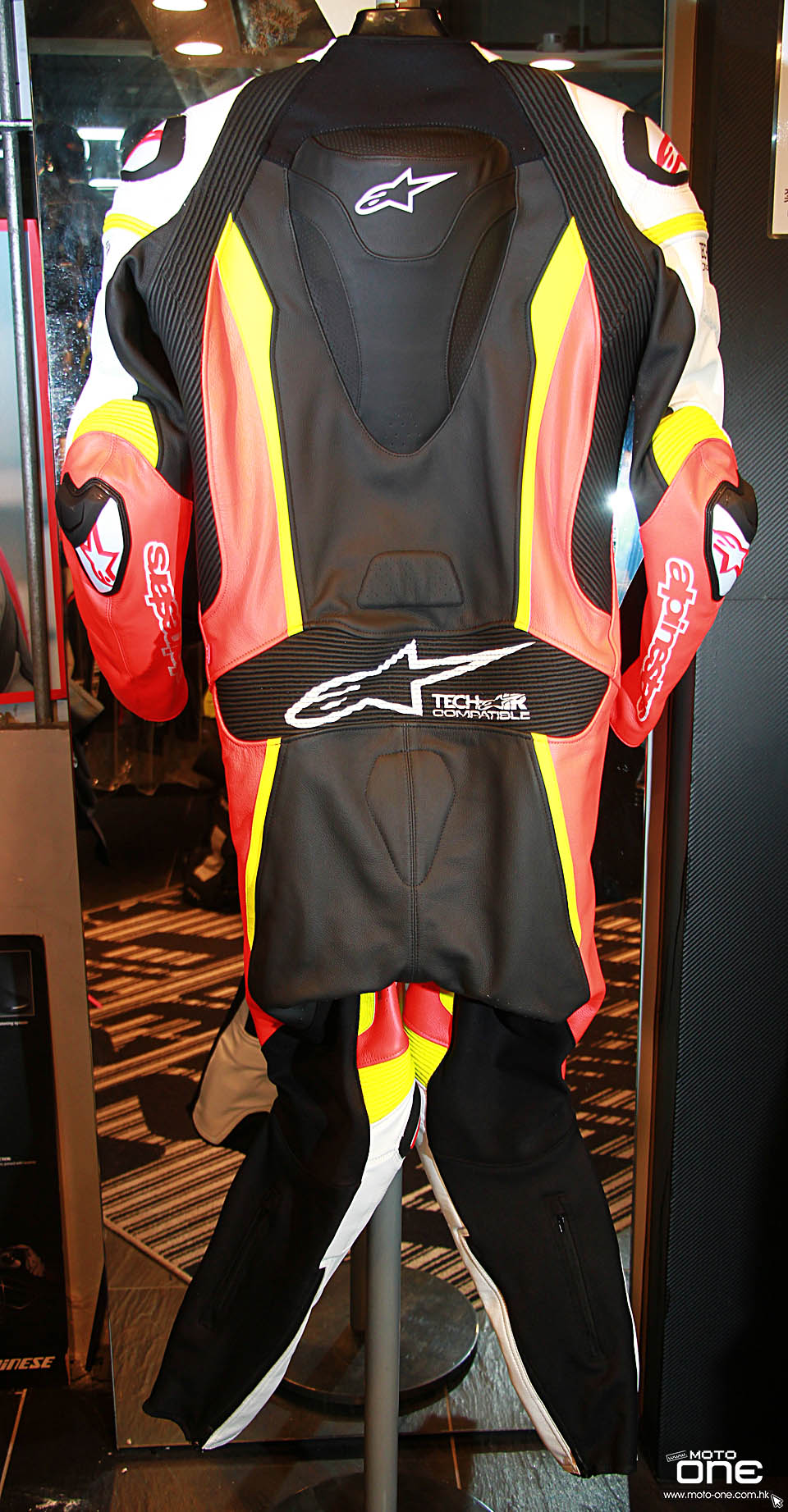 2018 ALPINESTARS Tech-Air Race Street